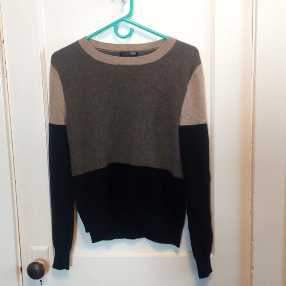 Aqua Brand Cashmere Color Block Sweater